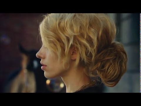 Frida Gold - Unsere Liebe Ist Aus Gold (Official Music Video)