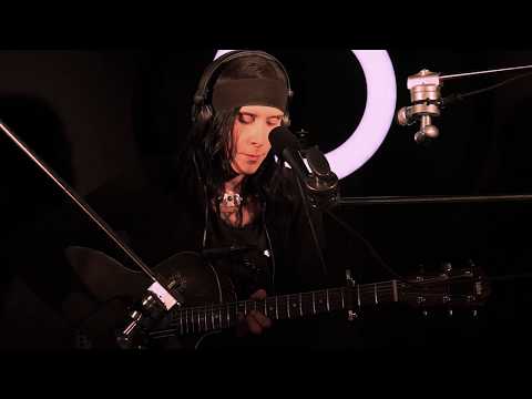 IAMX - &#039;I Come With Knives&#039; Live Acoustic