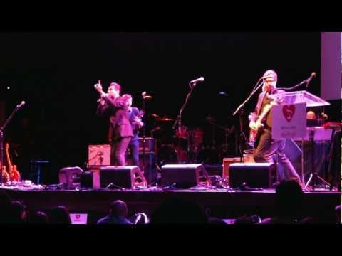 Dave Gahan @ MusiCares- &quot;Cracked Actor (Bowie Cover)&quot; (1080p HD) Live on May 6, 2011