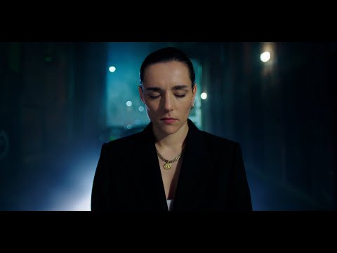 Jehnny Beth | I&#039;m The Man (Official Video)